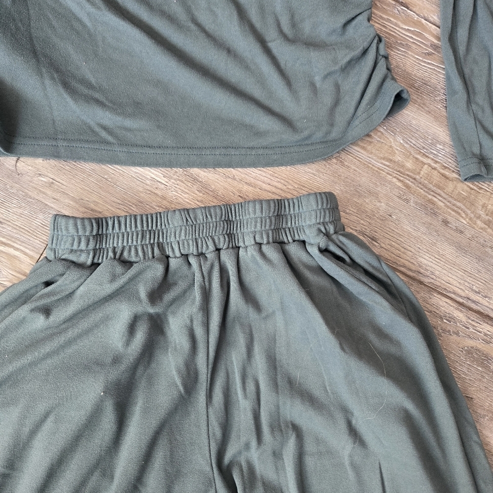Teal Long Sleeve Top and Wide-Leg Pants Set - Picture 4 of 9